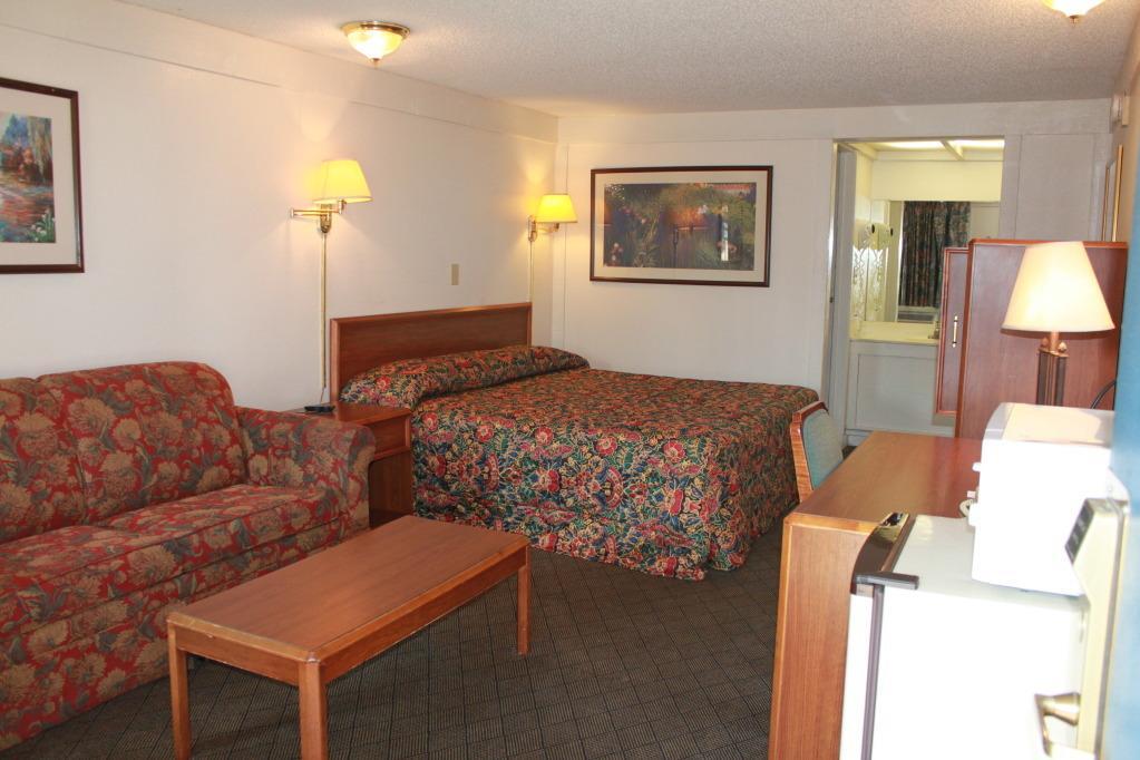 Knights Inn Индианаполис Номер фото